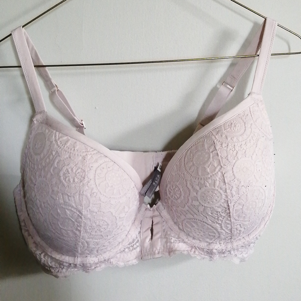 Aerie day to play plunge